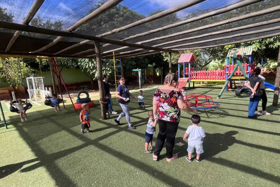 Volta às aulas na CEMEI Mara Marques